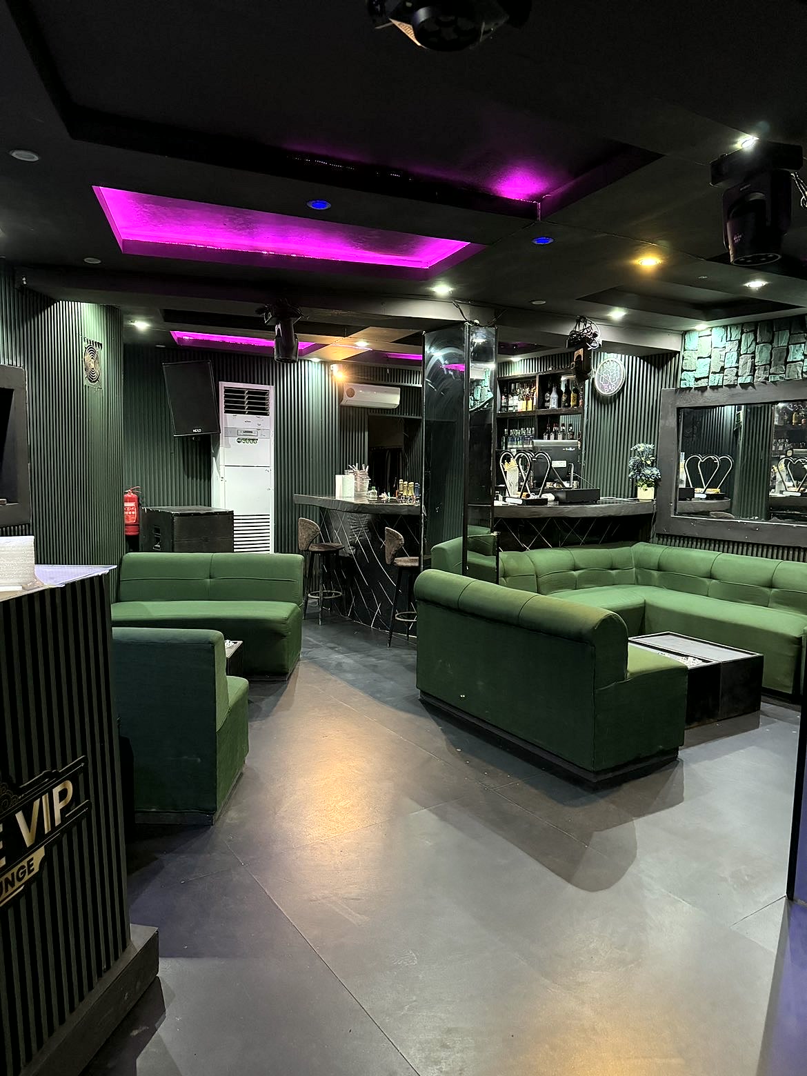 Le Club Carré Vip — 11