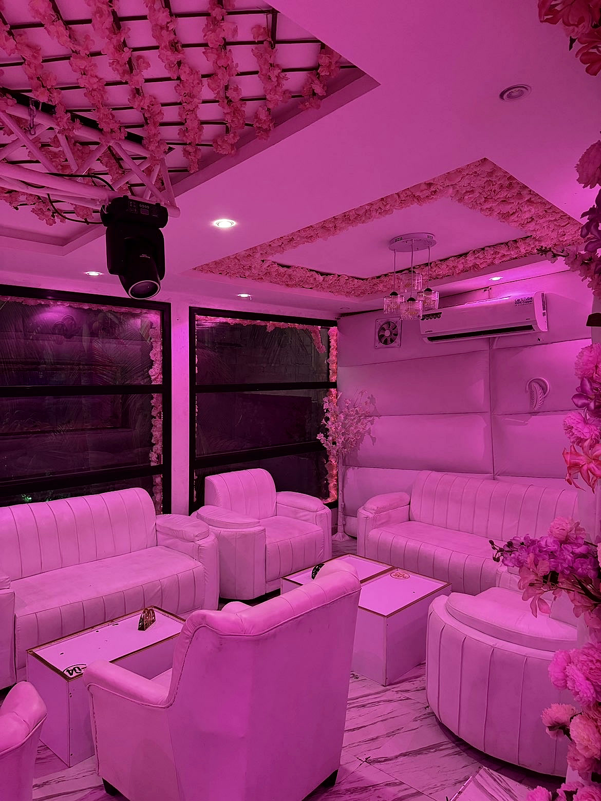 Le Lounge — 6